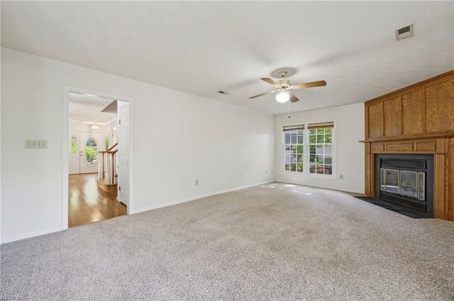 2202 Buckingham GRN, Newport News, VA 23602