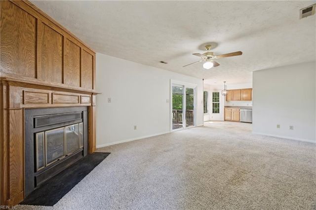 2202 Buckingham GRN, Newport News, VA 23602