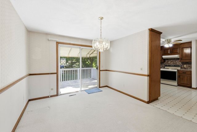 78 Briarwood Ave, Springfield, MA 01118