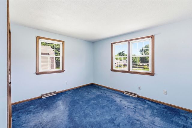 78 Briarwood Ave, Springfield, MA 01118