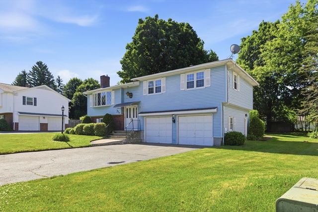78 Briarwood Ave, Springfield, MA 01118