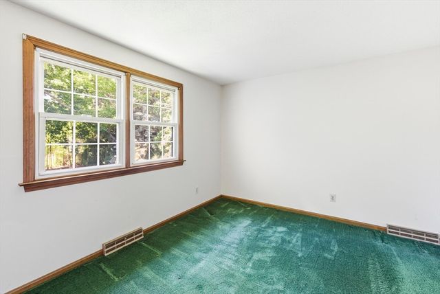 78 Briarwood Ave, Springfield, MA 01118
