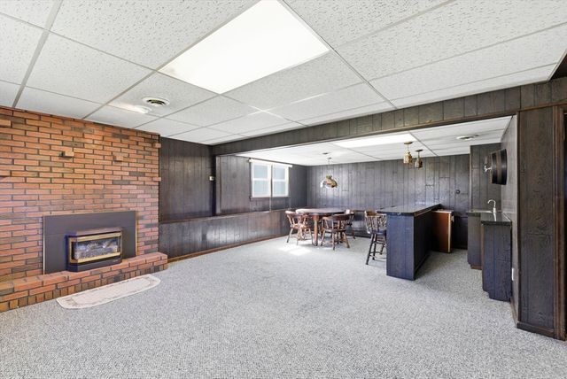 78 Briarwood Ave, Springfield, MA 01118