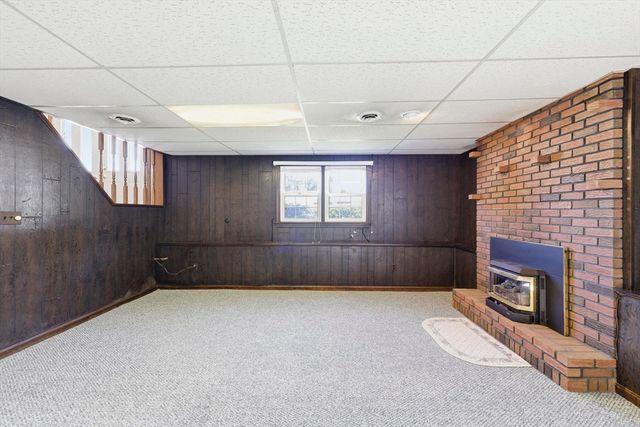 78 Briarwood Ave, Springfield, MA 01118