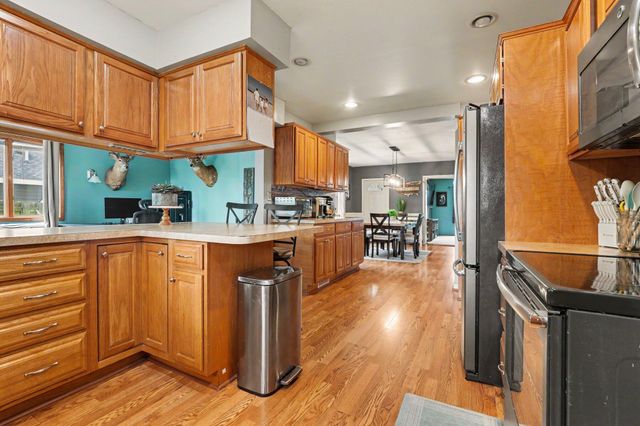 42 E Waterloo Street Nw, Casnovia Twp, MI 49318