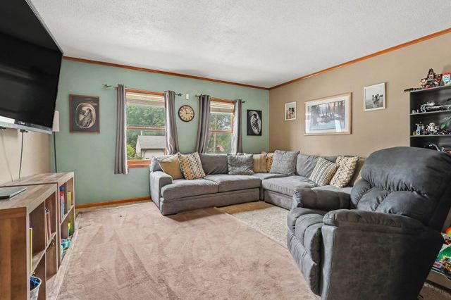 42 E Waterloo Street Nw, Casnovia Twp, MI 49318