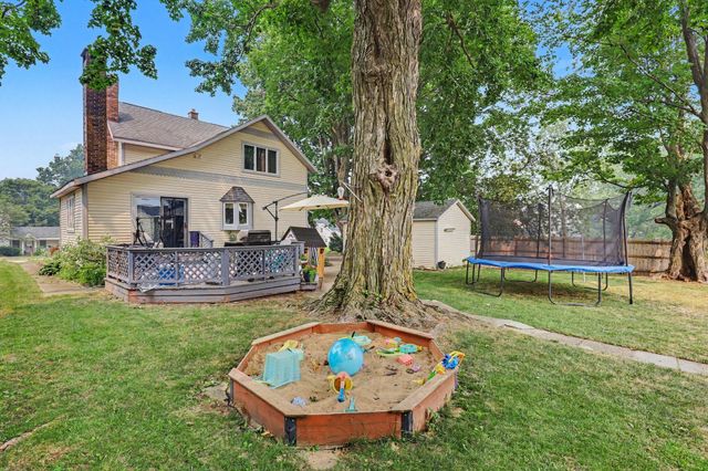 42 E Waterloo Street Nw, Casnovia Twp, MI 49318