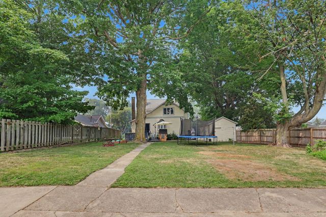 42 E Waterloo Street Nw, Casnovia Twp, MI 49318