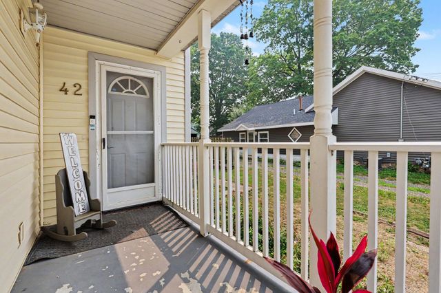 42 E Waterloo Street Nw, Casnovia Twp, MI 49318