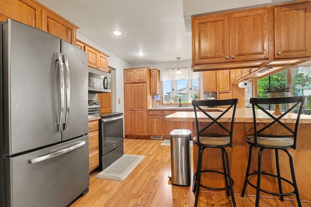 42 E Waterloo Street Nw, Casnovia Twp, MI 49318