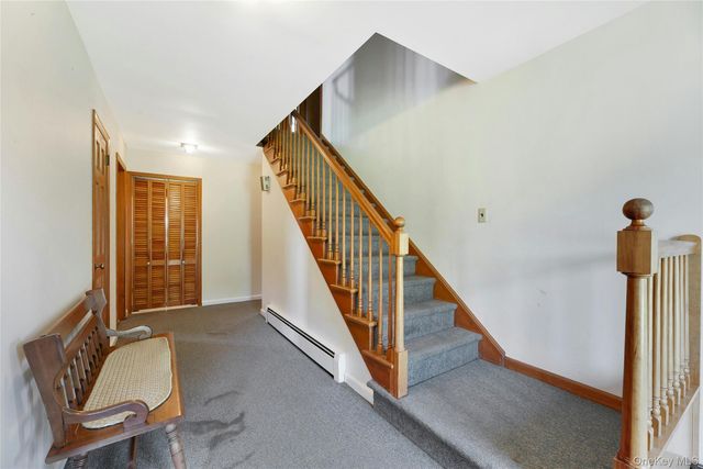865 Peconic Bay Boulevard, Laurel, NY 11948