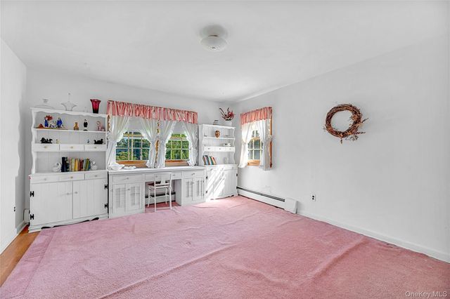 865 Peconic Bay Boulevard, Laurel, NY 11948