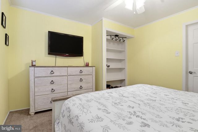 46 S 8TH ST, Columbia, PA 17512