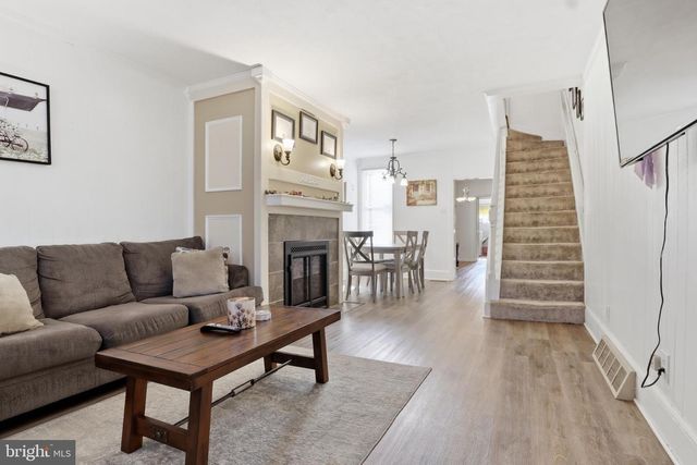 46 S 8TH ST, Columbia, PA 17512