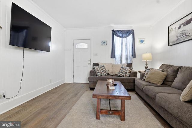 46 S 8TH ST, Columbia, PA 17512