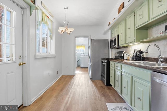 46 S 8TH ST, Columbia, PA 17512