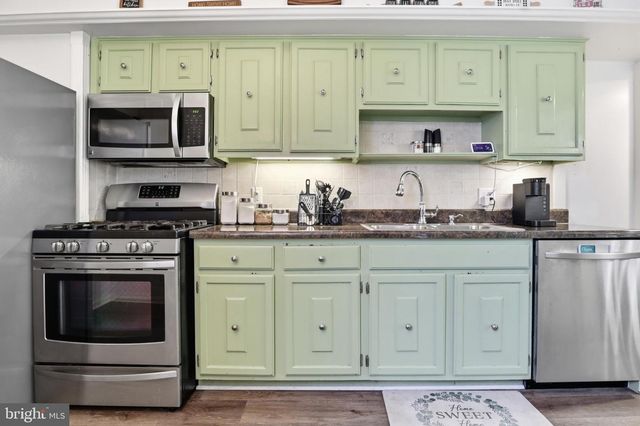 46 S 8TH ST, Columbia, PA 17512