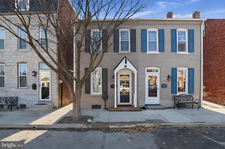 46 S 8TH ST, Columbia, PA 17512