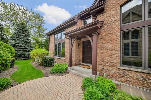 2009 MacKenzie Place 2009, Wheaton, IL 60187