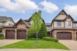 2009 MacKenzie Place 2009, Wheaton, IL 60187