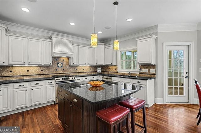 205 Timber Wolf Trail, Cumming, GA 30028