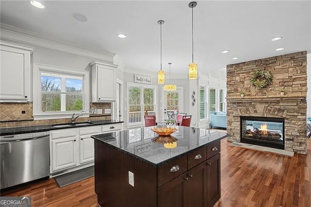 205 Timber Wolf Trail, Cumming, GA 30028