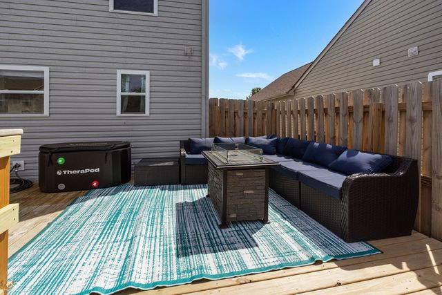 2400 Lakecrest Drive, Columbus, IN 47201