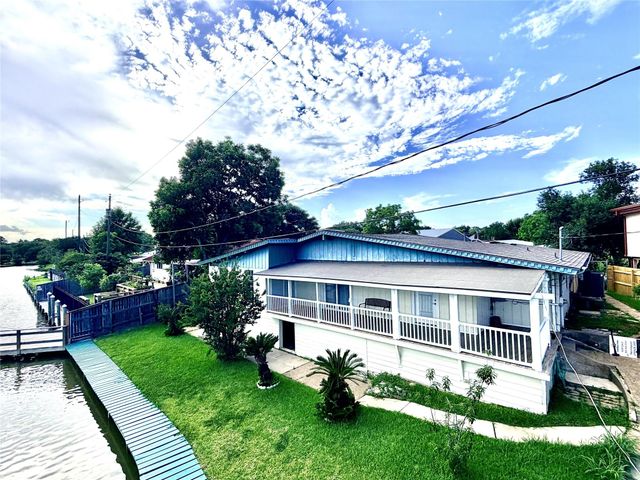 27 Marlin Lane, Baytown, TX 77520
