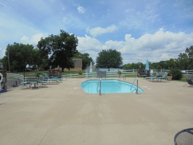 56701 E 310 Road 710, Monkey Island, OK 74331