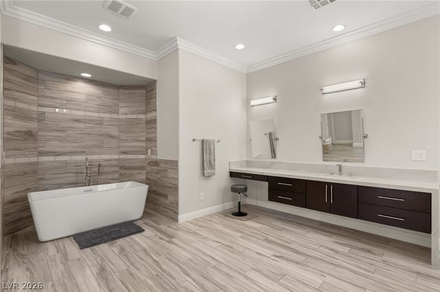 11305 Golden Chestnut Place, Las Vegas, NV 89135