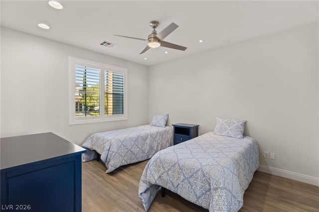 11305 Golden Chestnut Place, Las Vegas, NV 89135