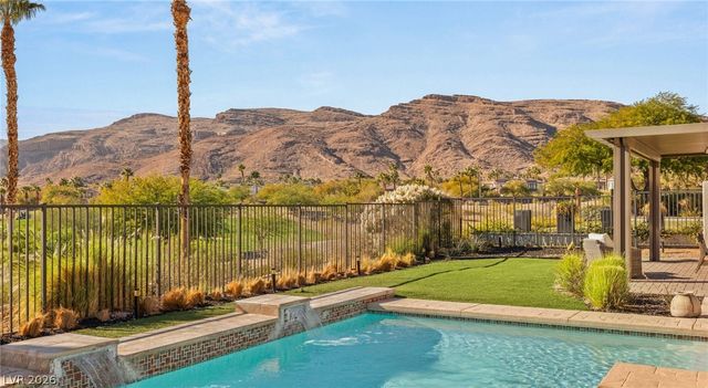 11305 Golden Chestnut Place, Las Vegas, NV 89135