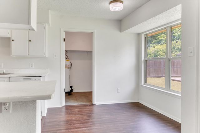 6208 Kary Lynn Drive S, Watauga, TX 76148