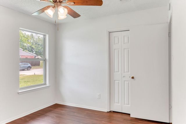 6208 Kary Lynn Drive S, Watauga, TX 76148