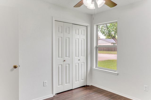 6208 Kary Lynn Drive S, Watauga, TX 76148