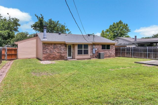 6208 Kary Lynn Drive S, Watauga, TX 76148
