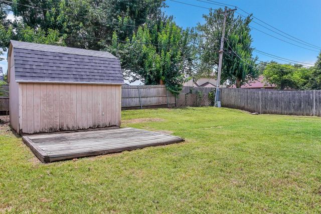 6208 Kary Lynn Drive S, Watauga, TX 76148