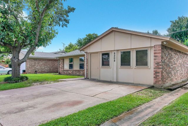6208 Kary Lynn Drive S, Watauga, TX 76148