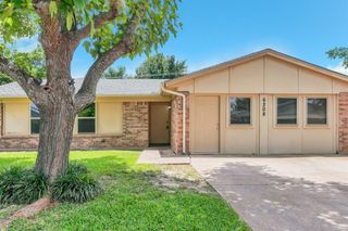 6208 Kary Lynn Drive S, Watauga, TX 76148
