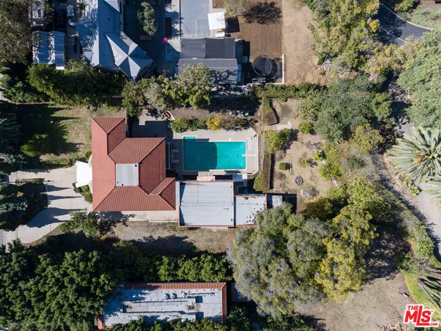 5231 Franklin Avenue, Los Angeles, CA 90027
