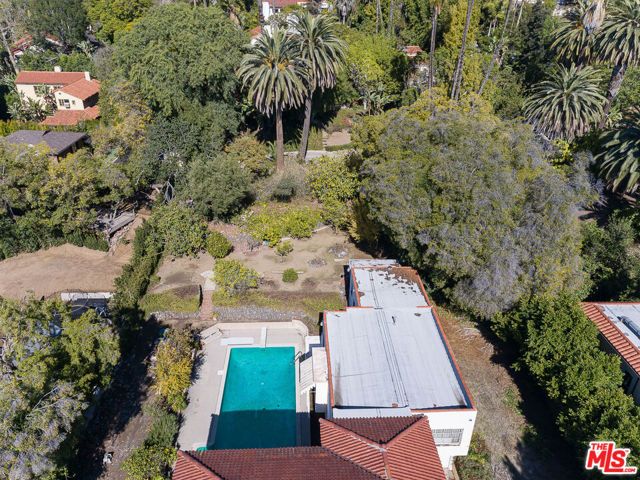 5231 Franklin Avenue, Los Angeles, CA 90027