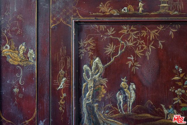 5231 Franklin Avenue, Los Angeles, CA 90027