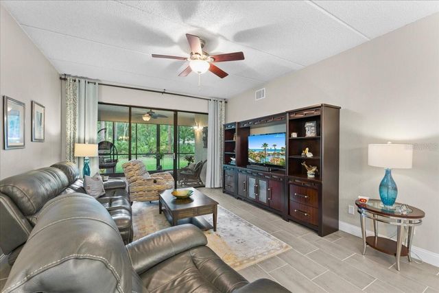 10 SHAMROCK WAY 10, Oldsmar, FL 34677