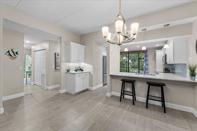 10 SHAMROCK WAY 10, Oldsmar, FL 34677