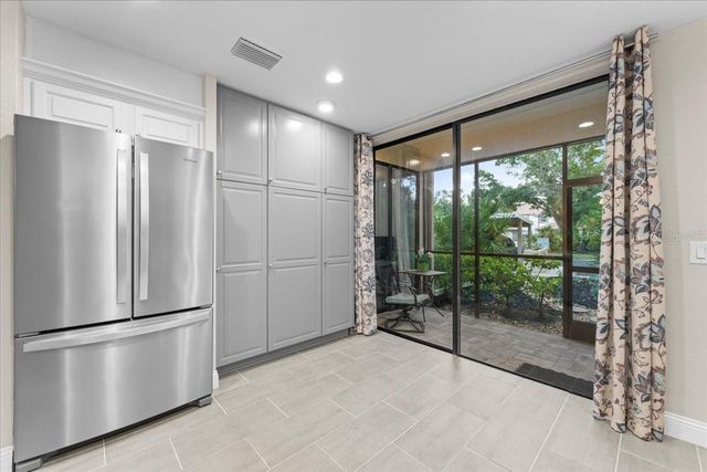10 SHAMROCK WAY 10, Oldsmar, FL 34677