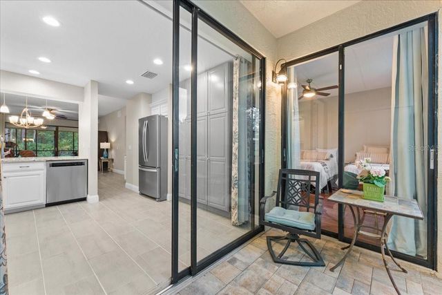 10 SHAMROCK WAY 10, Oldsmar, FL 34677