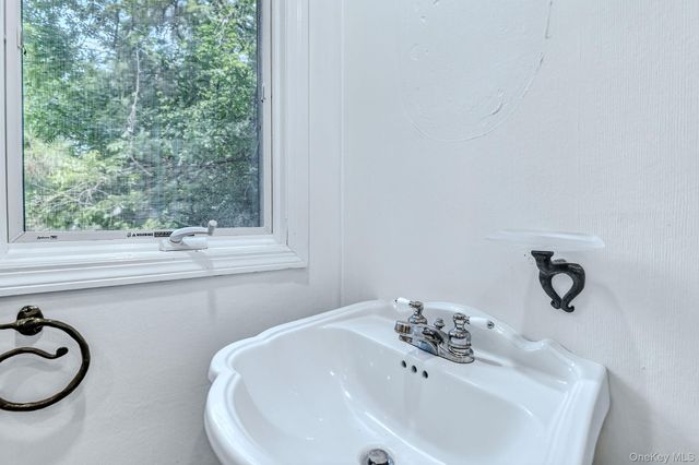 1 Gates Place, Tappan, NY 10983