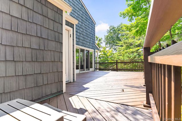 1 Gates Place, Tappan, NY 10983
