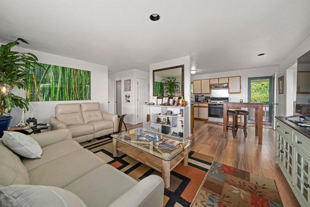 24 Palena Pl, Kula, HI 96790