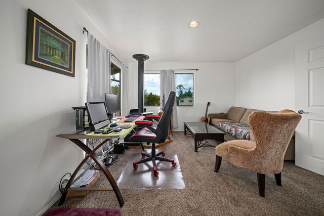 24 Palena Pl, Kula, HI 96790